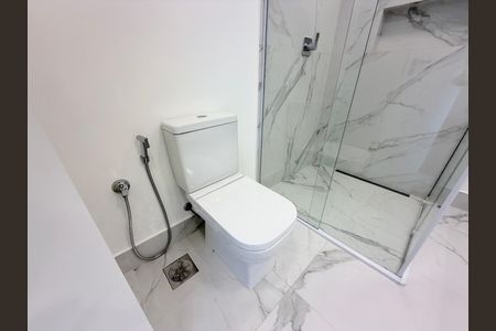 Apartamento para alugar com 200m², 3 quartos e 1 vagaBanheiro da Suíte 1