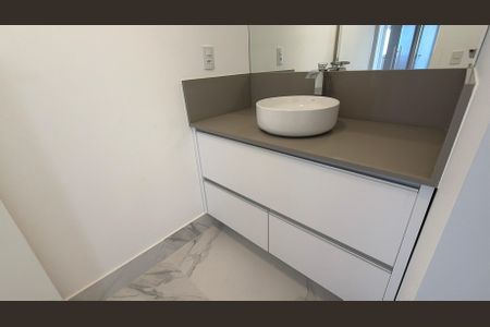 Apartamento para alugar com 200m², 3 quartos e 1 vagaBanheiro