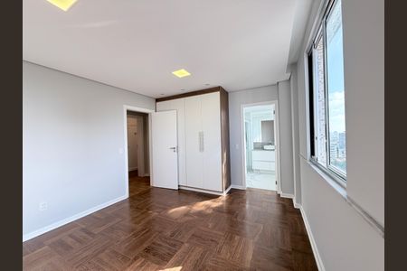 Apartamento para alugar com 200m², 3 quartos e 1 vagaSuite 2