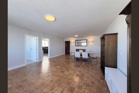 Apartamento para alugar com 200m², 3 quartos e 1 vagaSala