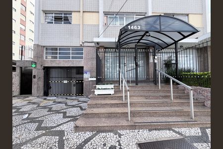 Apartamento para alugar com 200m², 3 quartos e 1 vagaFachada