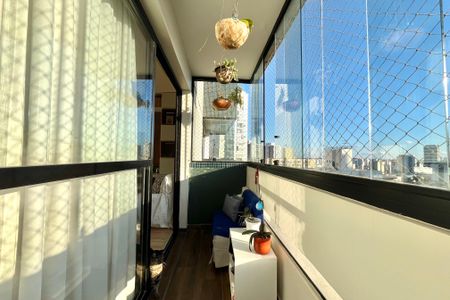 Apartamento para alugar com 100m², 3 quartos e 2 vagas Apartamento para alugar com 100m², 3 quartos e 2 vagasVaranda