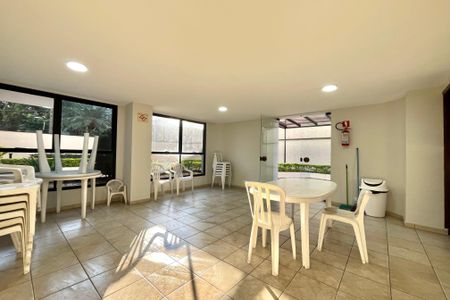 Apartamento para alugar com 100m², 3 quartos e 2 vagas Apartamento para alugar com 100m², 3 quartos e 2 vagasÁrea comum - Salão de festas