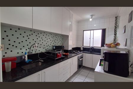 Apartamento à venda com 140m², 2 quartos e 3 vagas Apartamento à venda com 140m², 2 quartos e 3 vagasCozinha