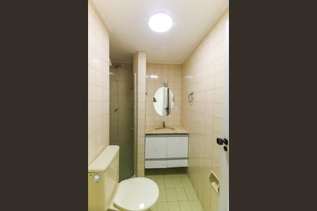 Apartamento à venda com 68m², 2 quartos e 1 vaga Apartamento à venda com 68m², 2 quartos e 1 vagaBanheiro