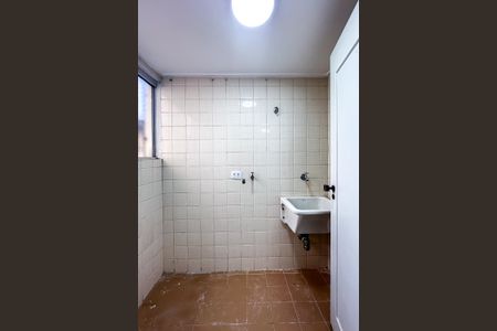 Apartamento para alugar com 68m², 2 quartos e 1 vagaÁrea de Serviço