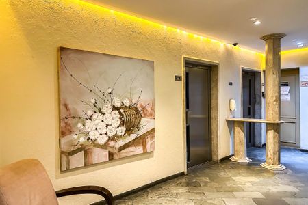 Apartamento para alugar com 68m², 2 quartos e 1 vagaHall de entrada