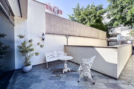 Apartamento para alugar com 68m², 2 quartos e 1 vagaÁrea comum