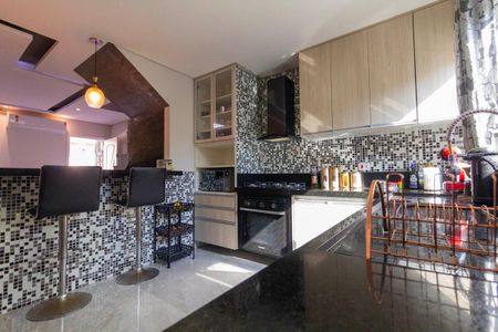 Casa à venda com 138m², 3 quartos e 4 vagas Casa à venda com 138m², 3 quartos e 4 vagasCozinha