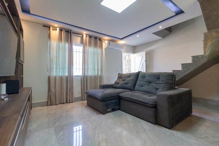Sala de casa à venda com 3 quartos, 138m² em Vila Talarico, São Paulo