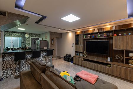 Casa à venda com 138m², 3 quartos e 4 vagasSala e Cozinha