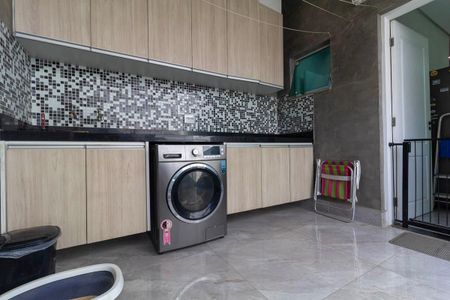 Casa à venda com 138m², 3 quartos e 4 vagas Casa à venda com 138m², 3 quartos e 4 vagasÁrea de Serviço