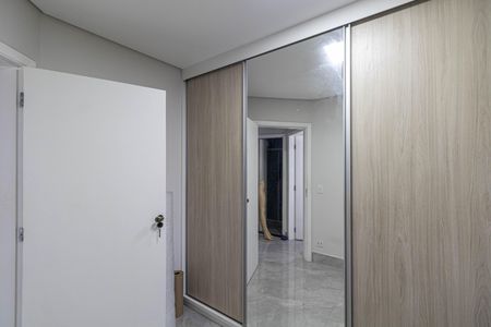 Casa à venda com 138m², 3 quartos e 4 vagasQuarto 2