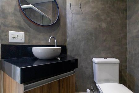 Casa à venda com 138m², 3 quartos e 4 vagas Casa à venda com 138m², 3 quartos e 4 vagasBanheiro da Suíte