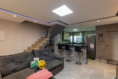 Casa à venda com 138m², 3 quartos e 4 vagasSala e Cozinha