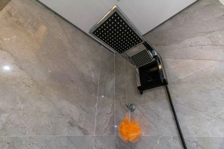Casa à venda com 138m², 3 quartos e 4 vagas Casa à venda com 138m², 3 quartos e 4 vagasBanheiro da Suíte