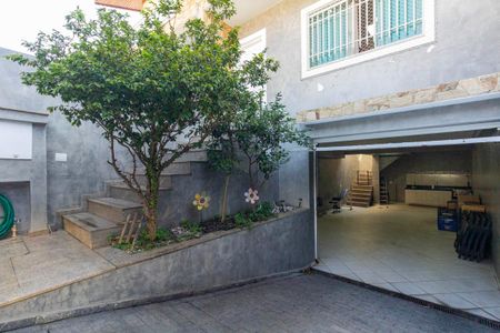 Casa à venda com 138m², 3 quartos e 4 vagas Casa à venda com 138m², 3 quartos e 4 vagasGaragem
