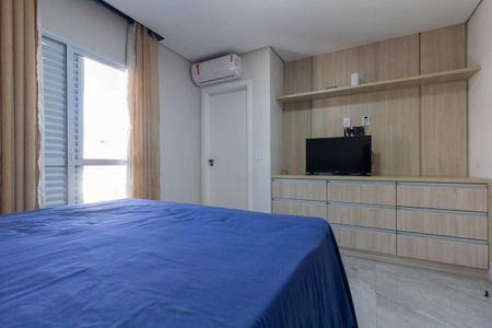 Suíte de casa à venda com 3 quartos, 138m² em Vila Talarico, São Paulo