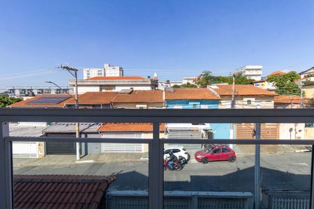 Casa à venda com 138m², 3 quartos e 4 vagas Casa à venda com 138m², 3 quartos e 4 vagasVaranda