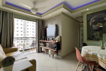 Sala de apartamento para alugar com 2 quartos, 57m² em Portal dos Gramados, Guarulhos