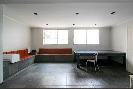 Apartamento para alugar com 76m², 3 quartos e 1 vagaÁrea comum - Salão de festas