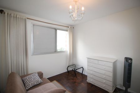 Apartamento para alugar com 76m², 3 quartos e 1 vagaQuarto 2