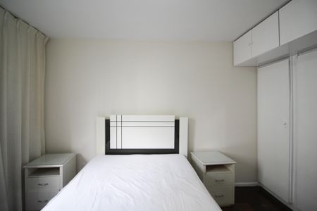 Quarto 1 de apartamento para alugar com 3 quartos, 76m² em Indianópolis, São Paulo