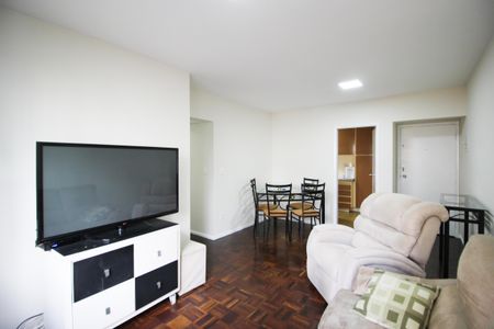 Sala de apartamento para alugar com 3 quartos, 76m² em Indianópolis, São Paulo