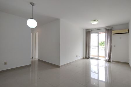 Sala de apartamento à venda com 2 quartos, 77m² em Freguesia (jacarepaguá), Rio de Janeiro