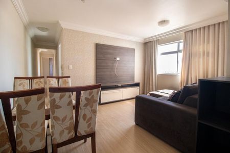 Sala de apartamento para alugar com 3 quartos, 60m² em Novo Mundo, Curitiba