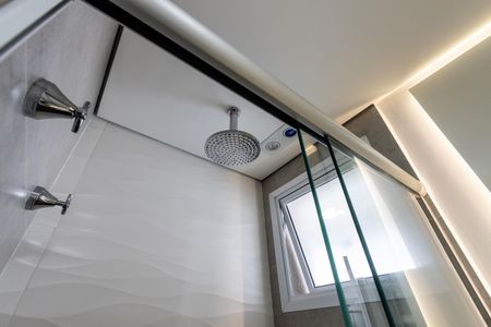 Apartamento à venda com 145m², 2 quartos e 3 vagasQuarto 1 - Banheiro 1