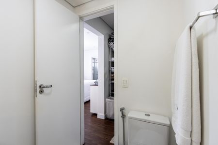 Apartamento à venda com 145m², 2 quartos e 3 vagasQuarto 1 - Banheiro 1