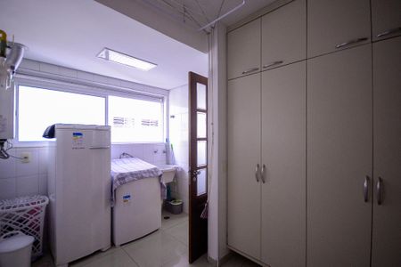 Apartamento à venda com 114m², 2 quartos e 2 vagasÁrea de Serviço 