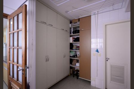 Apartamento à venda com 114m², 2 quartos e 2 vagasÁrea de Serviço 