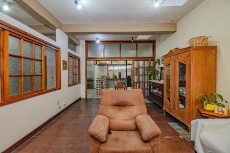 Sala de casa à venda com 3 quartos, 350m² em Petrópolis, Porto Alegre