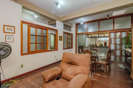 Sala de casa à venda com 3 quartos, 350m² em Petrópolis, Porto Alegre