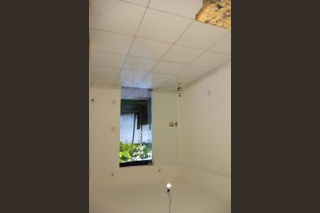 Sala de casa de condomínio para alugar com 2 quartos, 70m² em Praia do Flamengo, Salvador