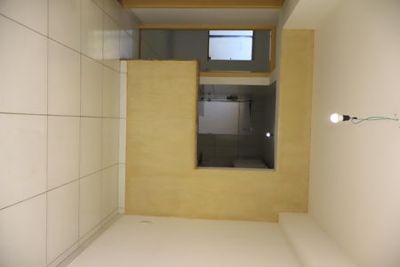 Sala de casa de condomínio para alugar com 2 quartos, 70m² em Praia do Flamengo, Salvador