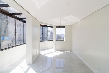 Sala de apartamento à venda com 2 quartos, 83m² em Centro Histórico, Porto Alegre