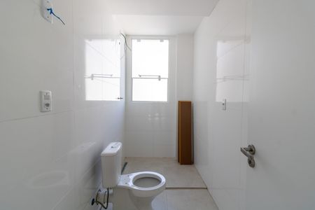 Apartamento à venda com 83m², 2 quartos e sem vagaBanheiro da Suíte