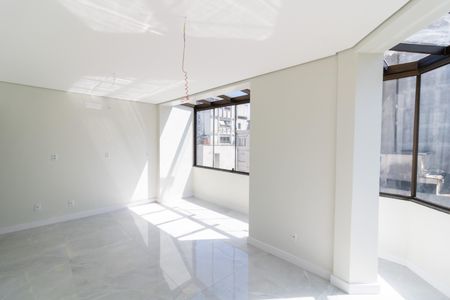 Sala de apartamento à venda com 2 quartos, 83m² em Centro Histórico, Porto Alegre