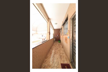 Casa de condomínio para alugar com 120m², 2 quartos e sem vagaVaranda