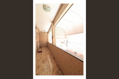 Casa de condomínio para alugar com 120m², 2 quartos e sem vagaVaranda