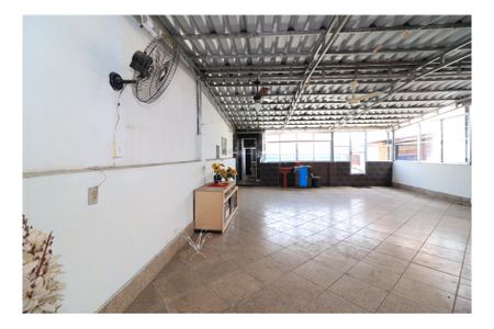 Casa de condomínio para alugar com 120m², 2 quartos e sem vagaTerraço