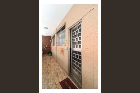 Casa de condomínio para alugar com 120m², 2 quartos e sem vagaVaranda