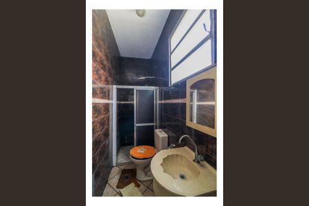 Casa de condomínio para alugar com 120m², 2 quartos e sem vagaBanheiro do terraço 