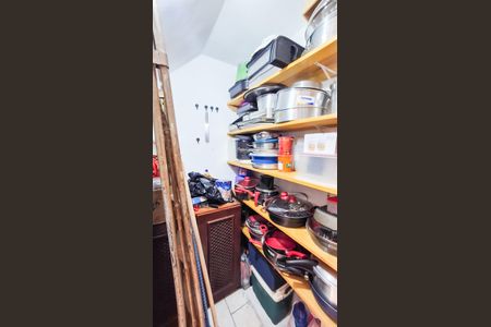 Casa para alugar com 330m², 4 quartos e 1 vagaPrateleira primeiro andar 