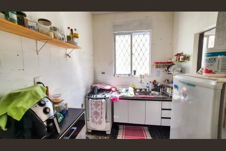 Casa para alugar com 330m², 4 quartos e 1 vagaCozinha primeiro andar 