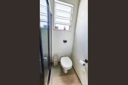 Casa para alugar com 330m², 4 quartos e 1 vagaBanheiro segundo andar 