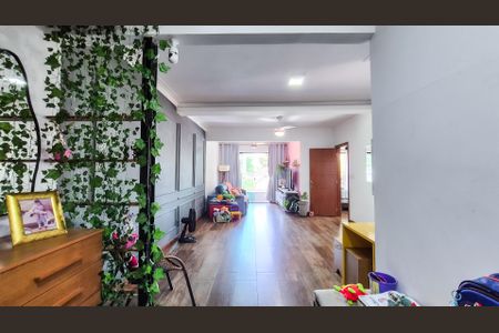 Casa para alugar com 330m², 4 quartos e 1 vagaSala segundo andar 